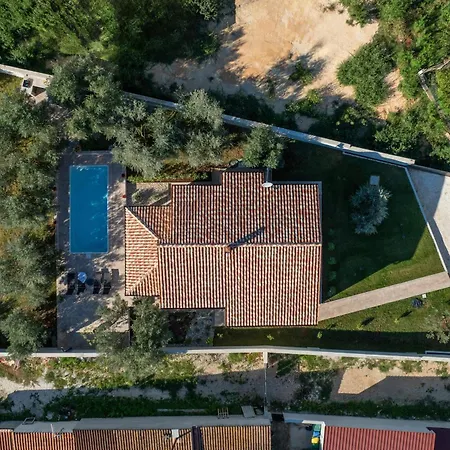 Casa Canziana For 6 People With Private Pool In Pula