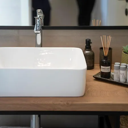 Casa Canziana For 6 People With Private Pool In فيلة *