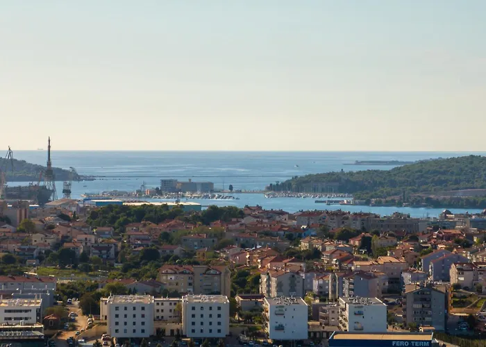 Vila Casa Canziana For 6 People With Private Pool In *