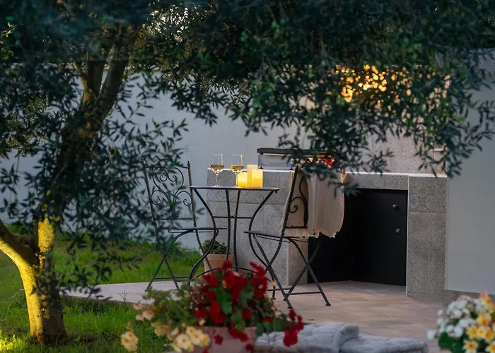 Casa Canziana For 6 People With Private Pool In *