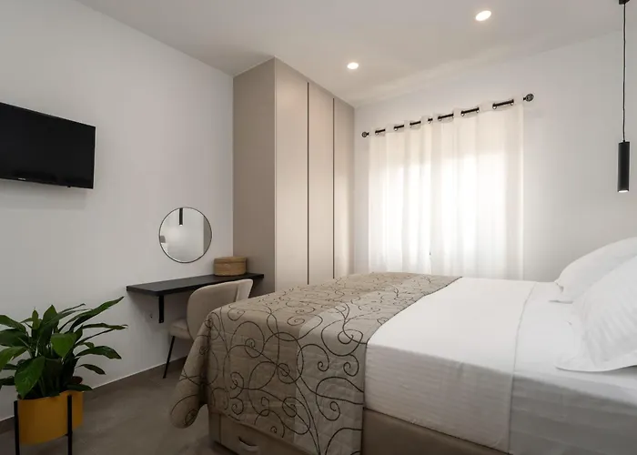 Casa Canziana For 6 People With Private Pool In Vila *