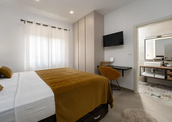 Villa Casa Canziana For 6 People With Private Pool In *