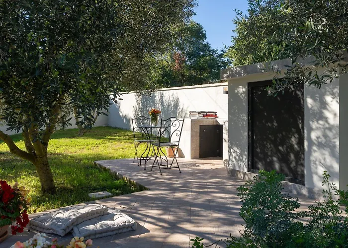 Villa Casa Canziana For 6 People With Private Pool In