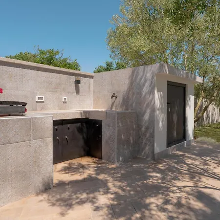 Casa Canziana For 6 People With Private Pool In Vila