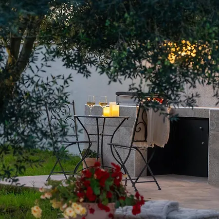 Casa Canziana For 6 People With Private Pool In *