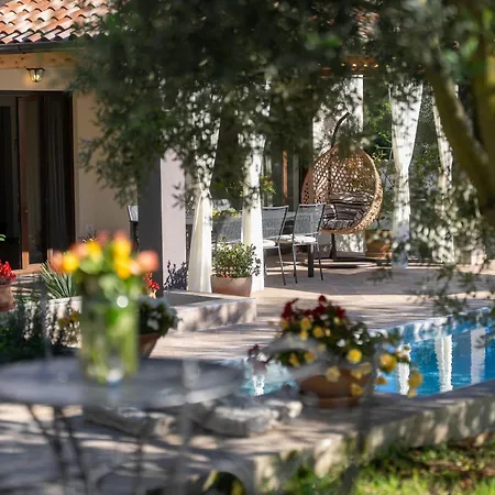 Casa Canziana For 6 People With Private Pool In Villa