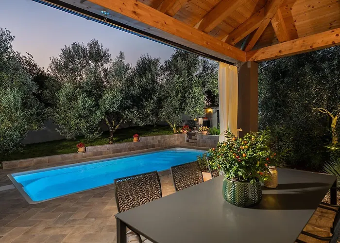 Casa Canziana For 6 People With Private Pool In *