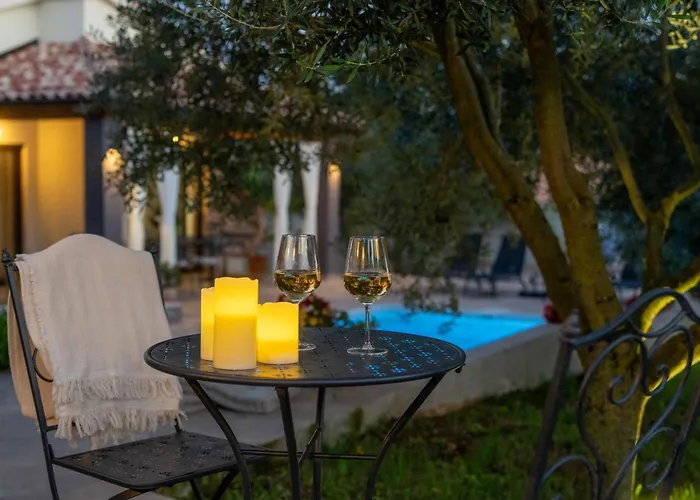 Casa Canziana For 6 People With Private Pool In Pula