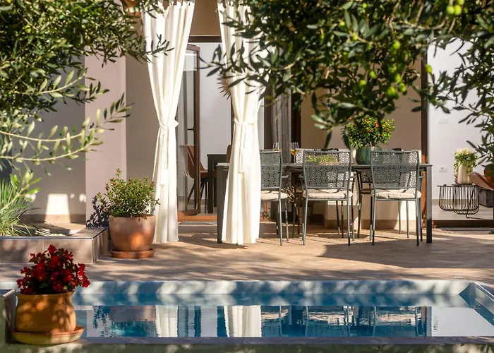 Villa Casa Canziana For 6 People With Private Pool In